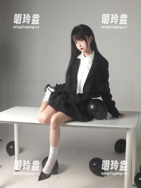 17c吃瓜苹果版，这瓜太甜，我忍不住再来一个！