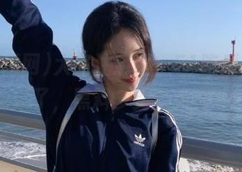 大家注意哦,51吃瓜网新地址来了,黑料多到你不敢信!