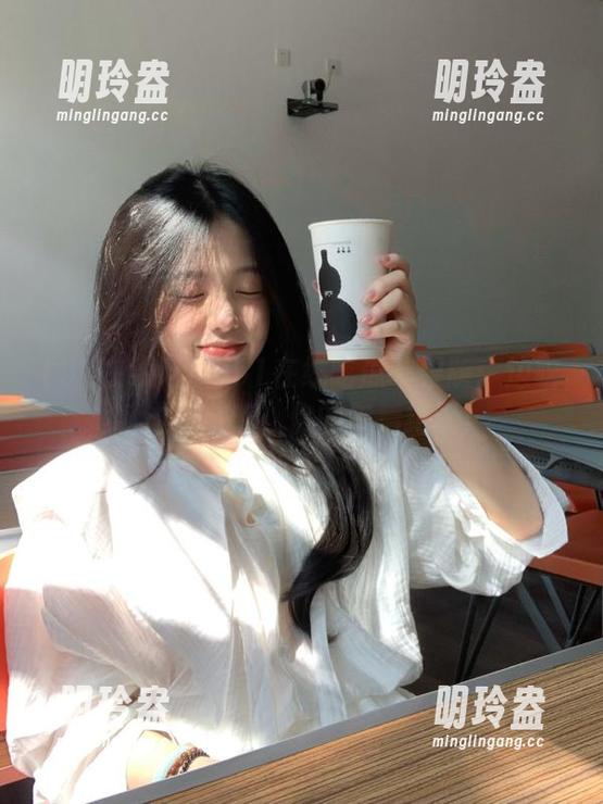 51在线吃瓜 51在线吃瓜苹果版:边吃瓜边打游戏,你的午后绝配!
