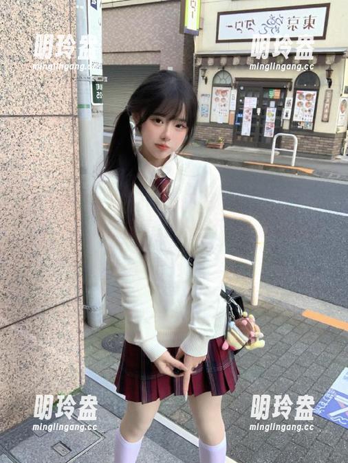51热门大瓜 不小心下载了51热门大瓜,黑料与正能量混搭,一不小心就被洗脑了!