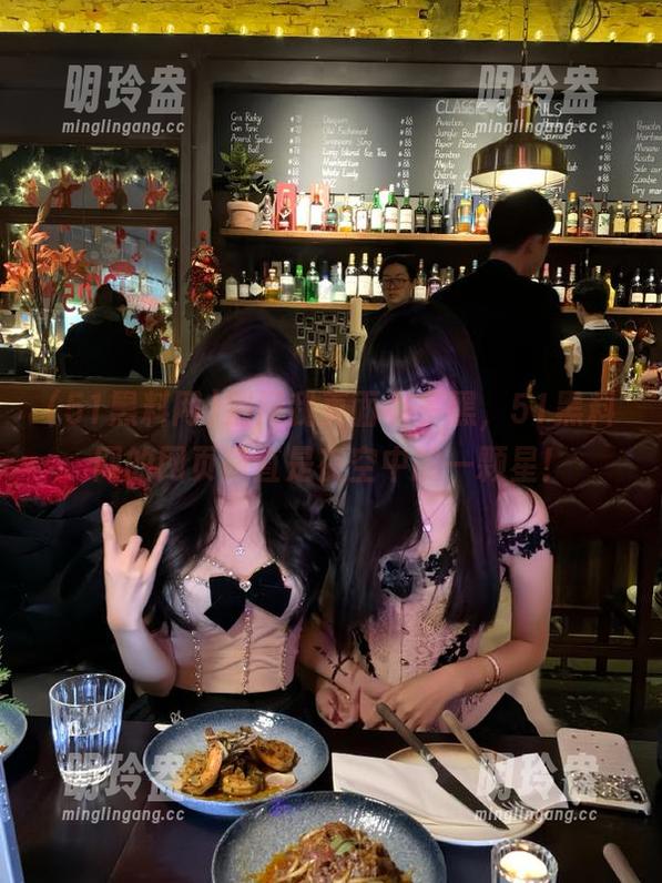 51黑料网 别问我页面有多黑,51黑料网的网页简直是夜空中的一颗星!