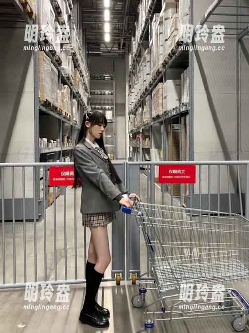 苹果版www.r718.sx，这也是不入流的瓜，竟让我们期待不已？