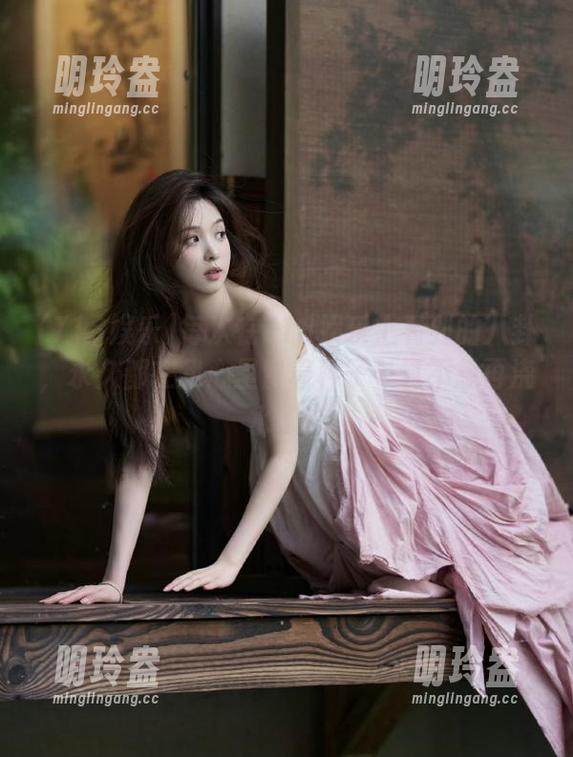 718娱乐 每次在718娱乐上看到的八卦,永久都在我心里留着种子…真不想再浇水了!