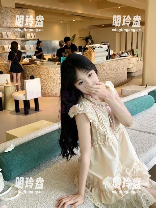 进入“718黑瓜吃料”App：如何快速用负评价翻滚吃瓜界