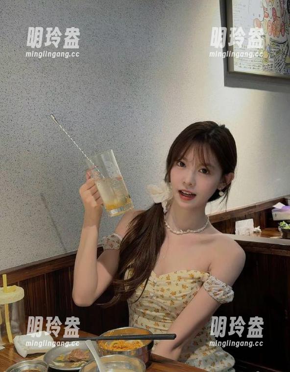 91黑料 “91黑料”直达八卦圈,谁的瓜又被吃烂了呢?