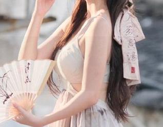 91黑料网里的传送门，唉，这瓜真是剥不完啊！