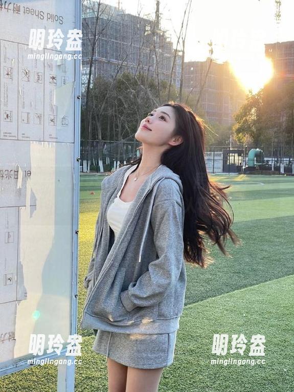 998.su 998.su的入口,居然能引导出如此别样的人情世故,让人琢磨不透!