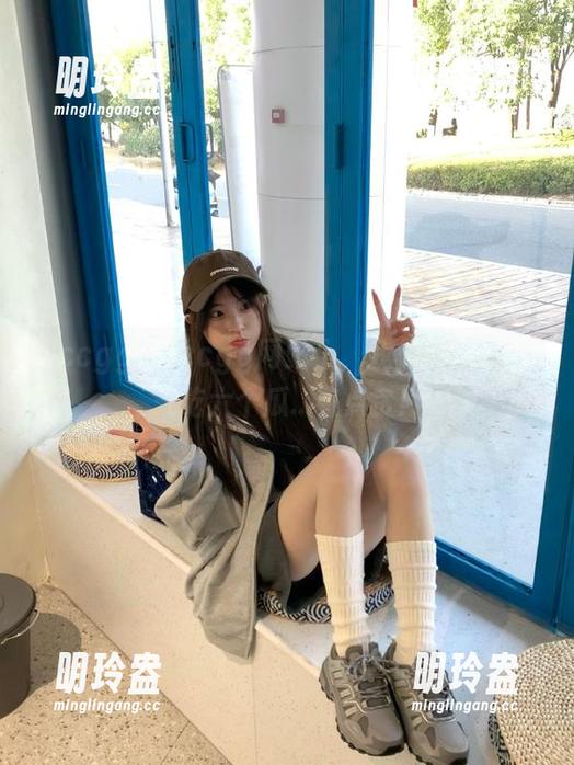在ccgg网站上，我居然能一口气吃六个瓜...有点贪！