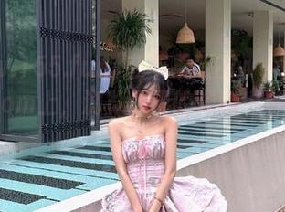 在苹果版的www.155.fun.com上，浏览瓜田的姿势也要优雅哦！