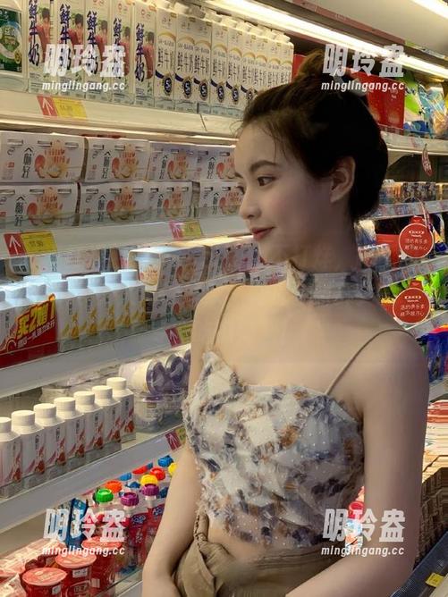 不打烊 当网页heiliao不打烊,吃瓜的我成长为人间观察家,真是名副其实的“专业吃瓜师”!