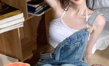 跟随“人人吃瓜网”的线路，一路艺心艺肺的小感叹。