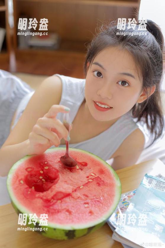 吃瓜福利的入口在哪里？求速速指引，忍不住想偷看八卦！