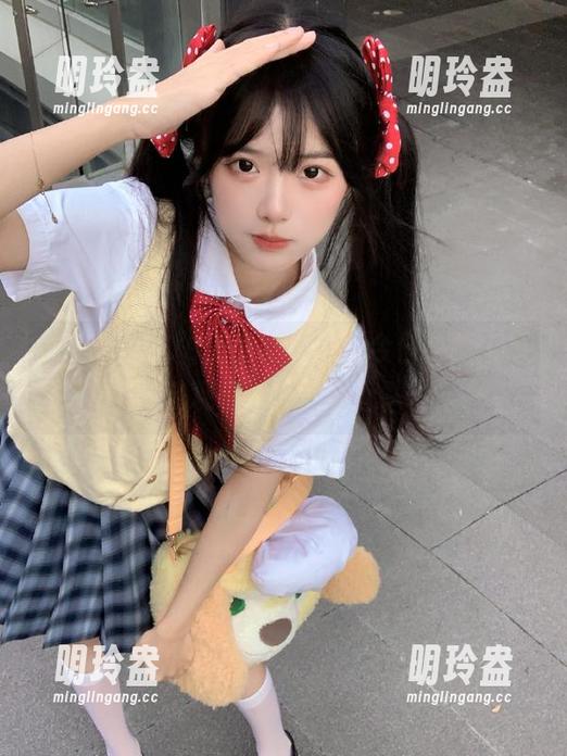 吃瓜网 iOS上的吃瓜网,今日热门大瓜一键观看,真的会上头。