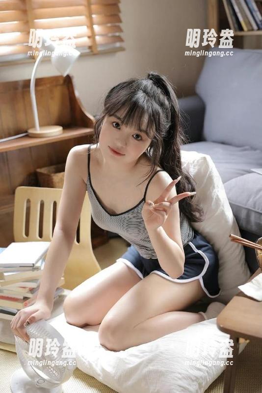 收藏吧兄弟们，朝阳吃瓜网新地址上线，话题一准火热，等着你来看看！