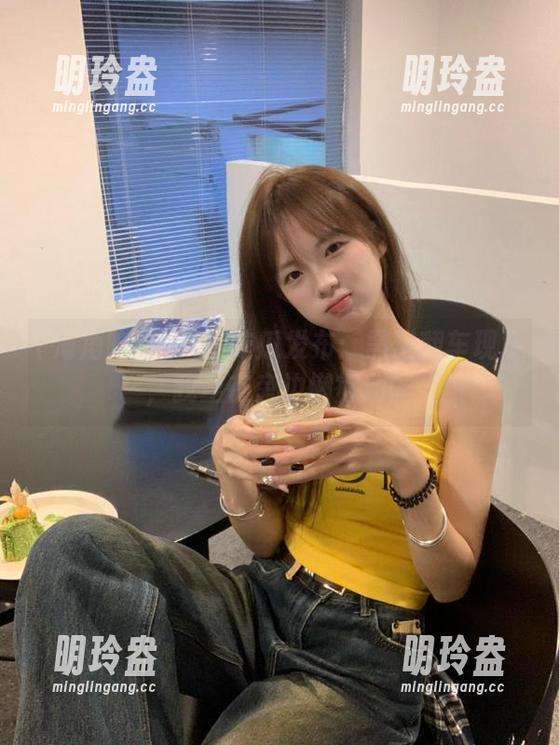 海角吃瓜 海角吃瓜发布:黑料翻车现场,我坐在旁边懒得动。