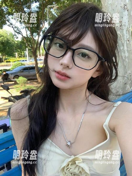 海角吃瓜 吃瓜吗?安卓带你走进海角吃瓜的黑料探险,刺激得不敢相信眼睛!