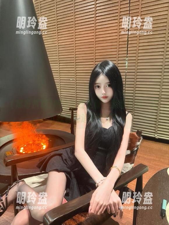 黑哥扒料 期待在线更新:黑哥扒料,这下我真的追不到呀!