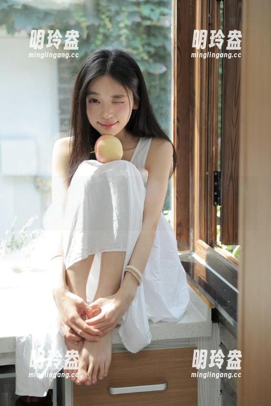 永久导航，有了zztt11黑料不打烊，吃瓜生活不再无聊！