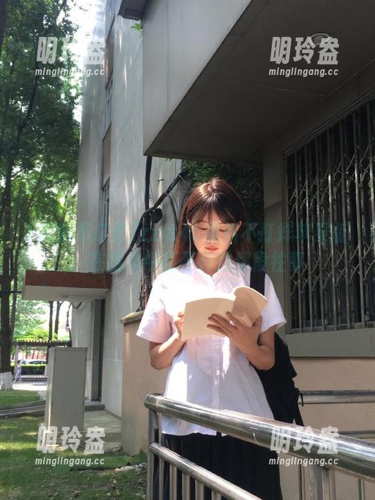 黑料不打烊 zztt40黑料不打烊苹果版:在我心中打不开的那段往事