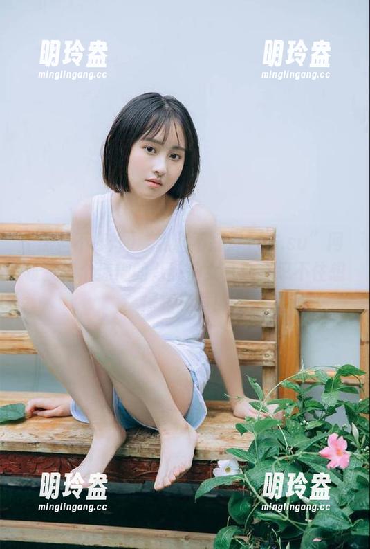 黑料不打烊 “黑料不打烊166.su”网址就像个迷糊的八卦仙女,让我忍不住想探探究竟!