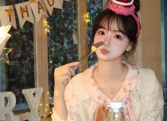 有什么比黑料不打烊更上头的?网页版24小时的瓜儿在呼唤我!