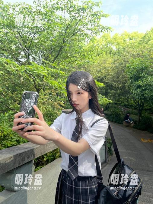 首页秒变吃瓜基地，黑料吃瓜网站果然不止能吃瓜啊！