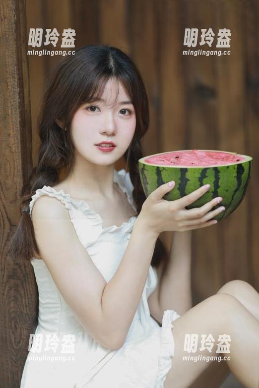 “黑料在线吃瓜”新线路，吃瓜心情准备好了吗？