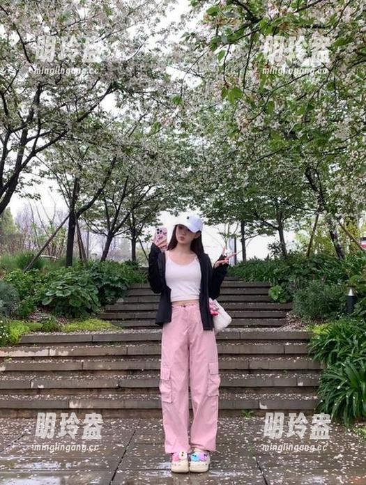 观看黑料社，瞧瞧那些你不敢相信的脑洞