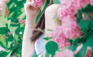 黑料福利官网:吃瓜无极限,没想到你竟会在这里找寻八卦!