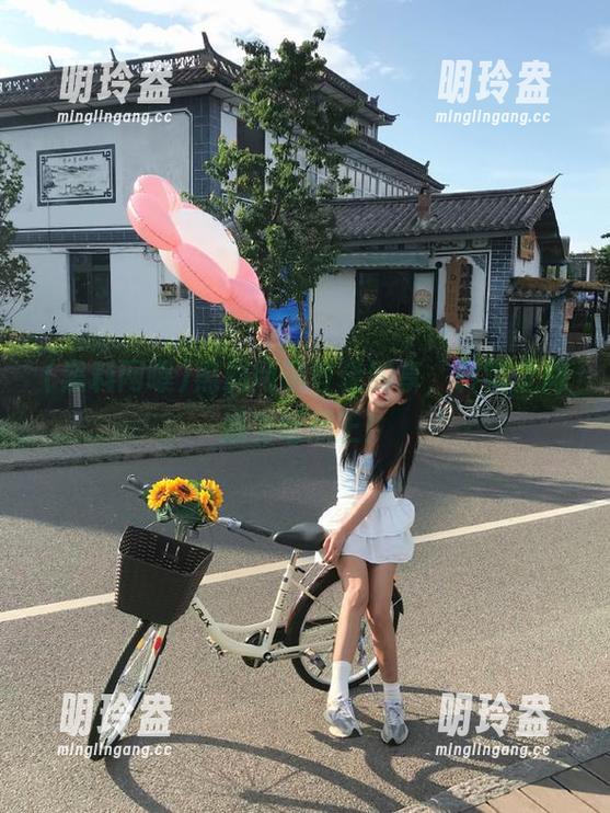 黑料网曝登录即享，转瞬之间成为吃瓜王！